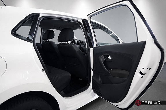 Volkswagen Polo 16 of 21