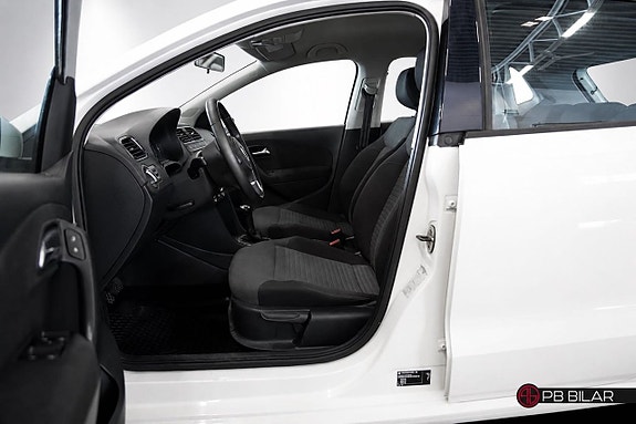 Volkswagen Polo 9 of 21