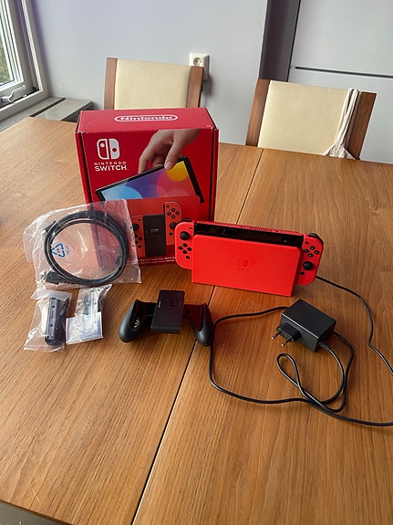 Nintendo Nintendo Switch OLED (Super Mario Edition)
