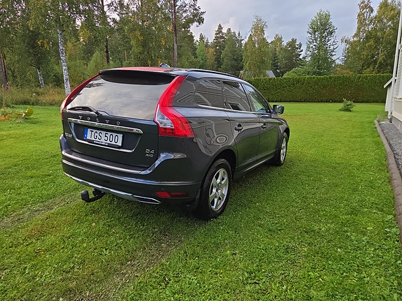 Volvo XC60 3 of 7
