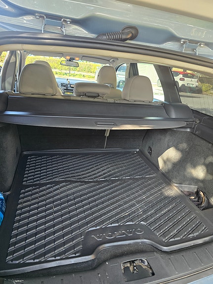 Volvo V50 2 of 9