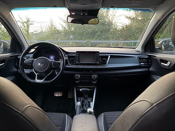 Kia Rio 6 of 9