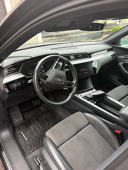 Audi A6 e-tron 4 of 6