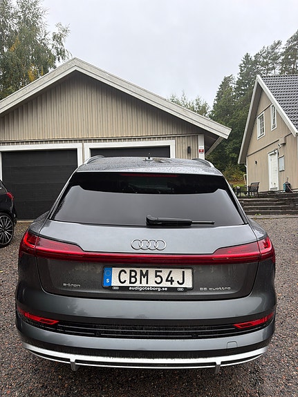 Audi A6 e-tron 3 of 6