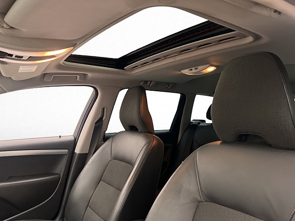 Volvo V70 13 of 29