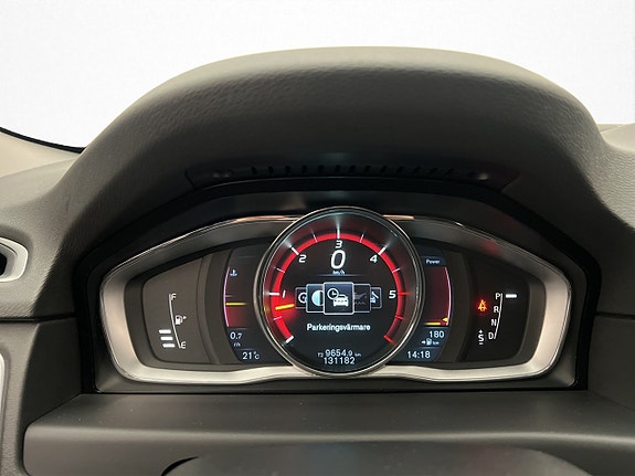 Volvo V70 10 of 29