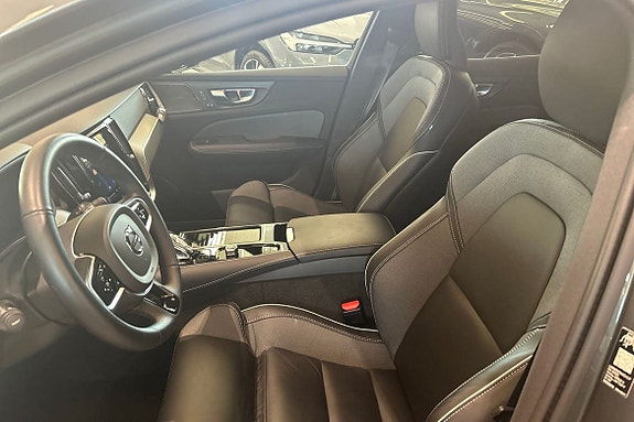 Volvo V60 22 of 30