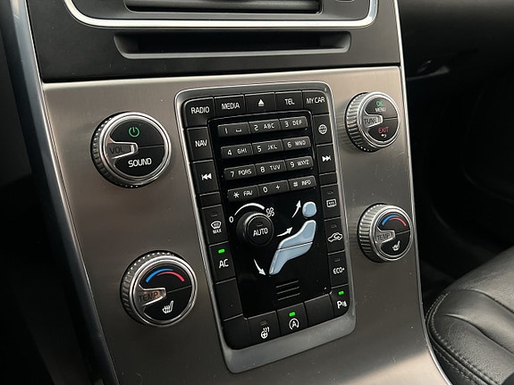 Volvo V60 22 of 26