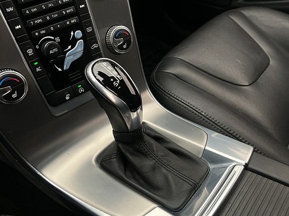 Volvo V60 23 of 26