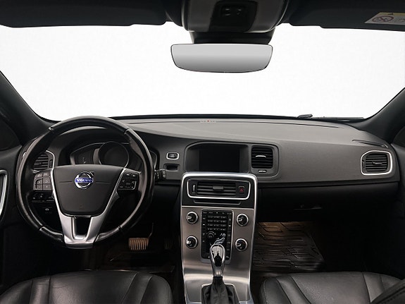 Volvo V60 14 of 26