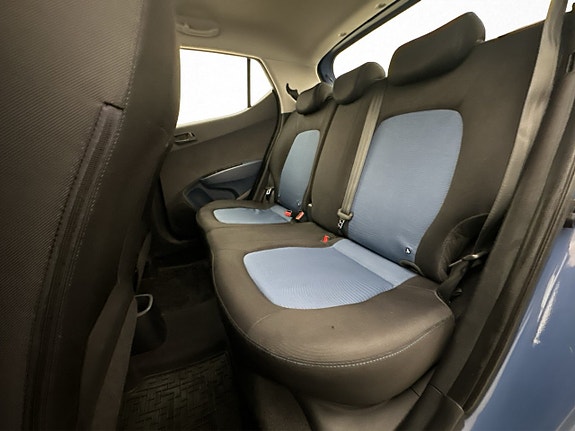 Hyundai i10 16 of 24