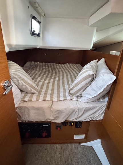 Jeannea Sun Odyssey 440 11 of 30