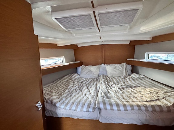 Jeannea Sun Odyssey 440 5 of 30