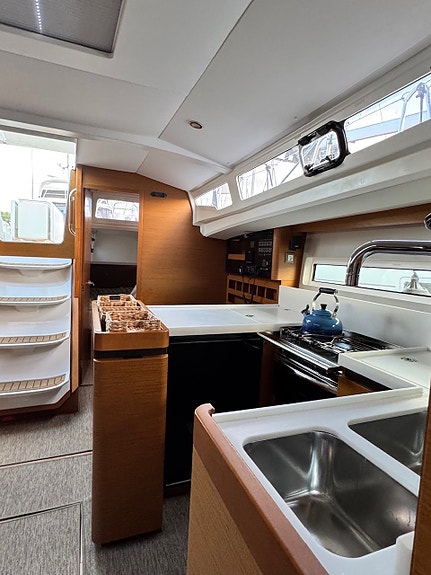 Jeannea Sun Odyssey 440 16 of 30