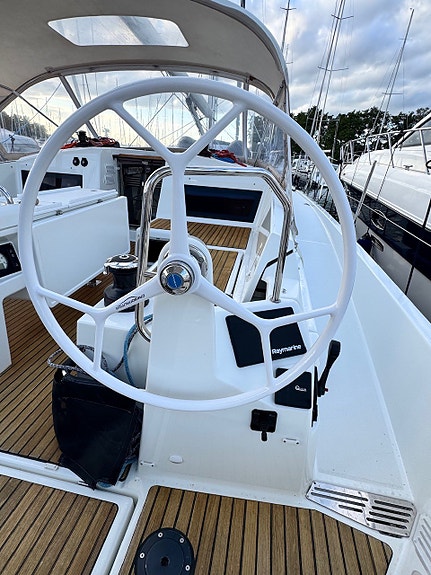 Jeannea Sun Odyssey 440 20 of 30