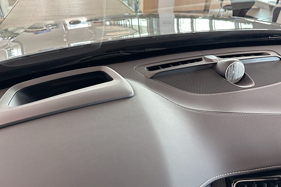 Volvo XC90 24 of 30