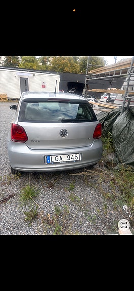 Volkswagen Polo 2 of 12