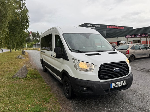 Ford Transit 2 of 9