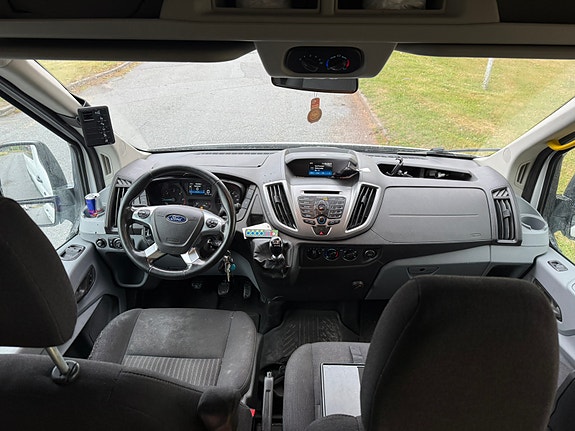 Ford Transit 7 of 9