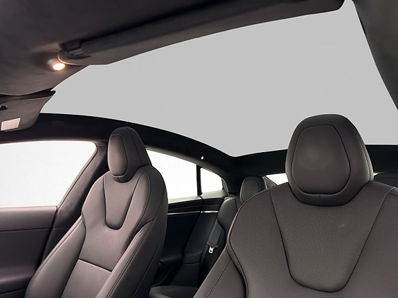 Tesla Model S 12 of 30