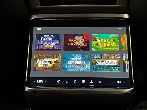 Tesla Model S 28 of 30