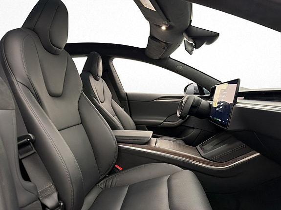 Tesla Model S 30 of 30