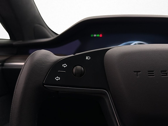 Tesla Model S 14 of 30