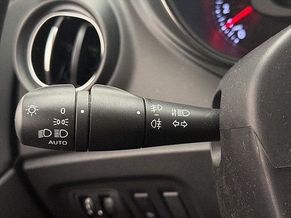 Renault Captur 13 of 30