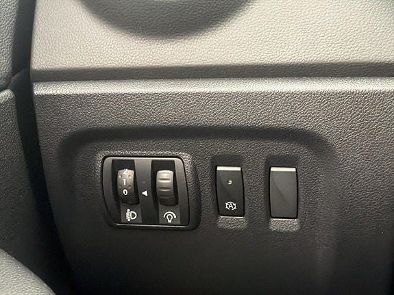 Renault Captur 12 of 30