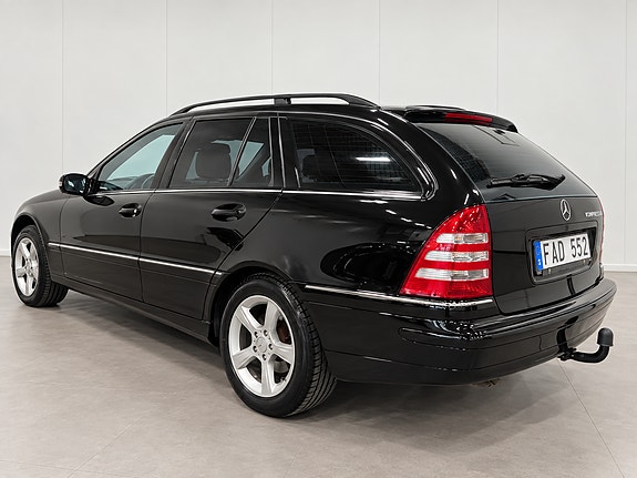 Mercedes-Benz C180 8 of 9