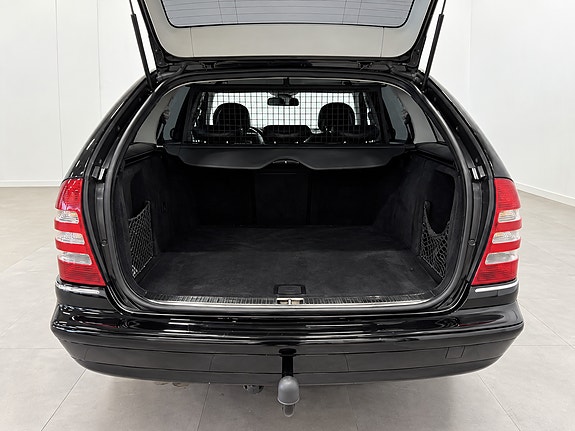 Mercedes-Benz C180 5 of 9
