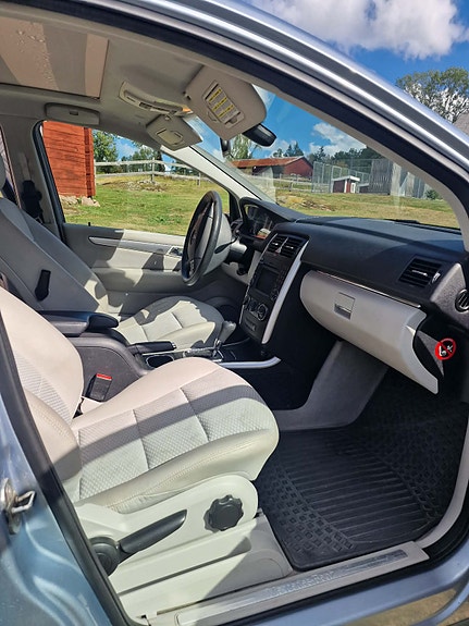 Mercedes-Benz B170 5 of 7