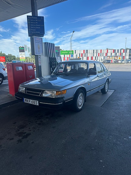 Saab 900 5 of 6