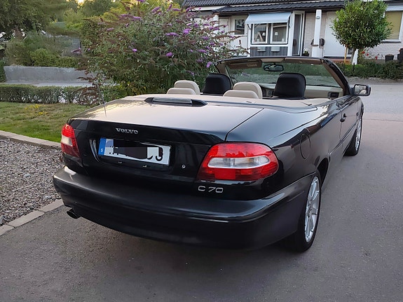 Volvo C70 3 of 6