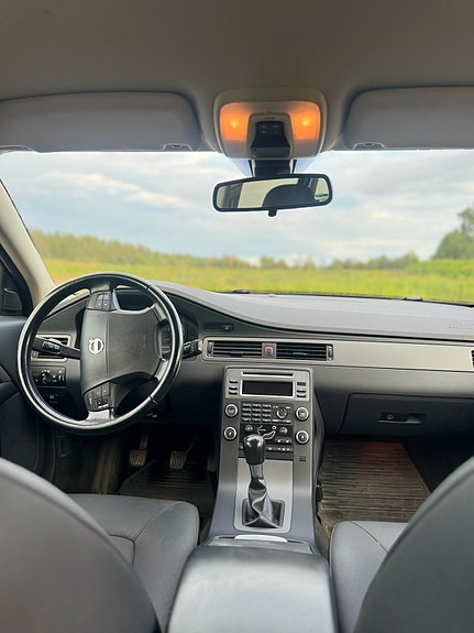 Volvo V70 7 of 7