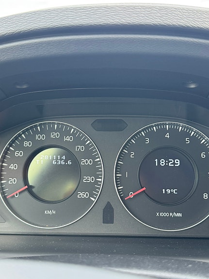 Volvo V70 6 of 7