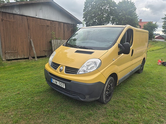 Renault Trafic 2 of 7