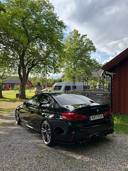 BMW M550i 8 of 14