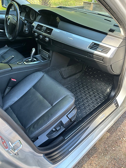BMW 523i 7 of 8