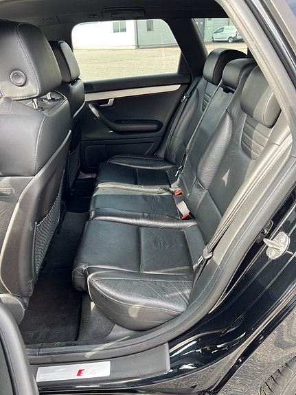 Audi S4 10 of 13