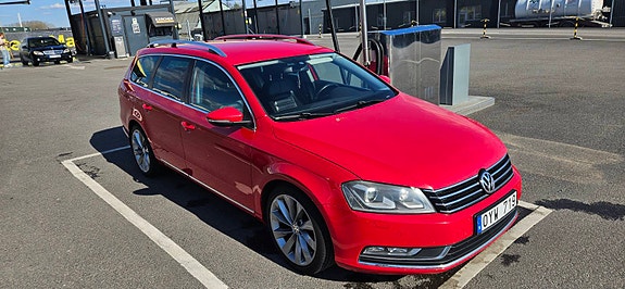 Volkswagen Passat 2 of 4