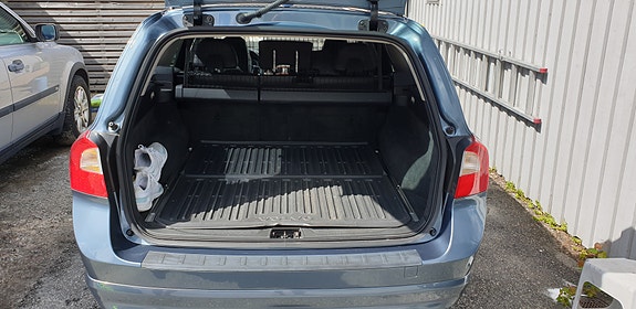 Volvo V70 4 of 7