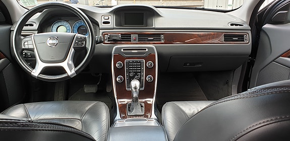 Volvo V70 6 of 7