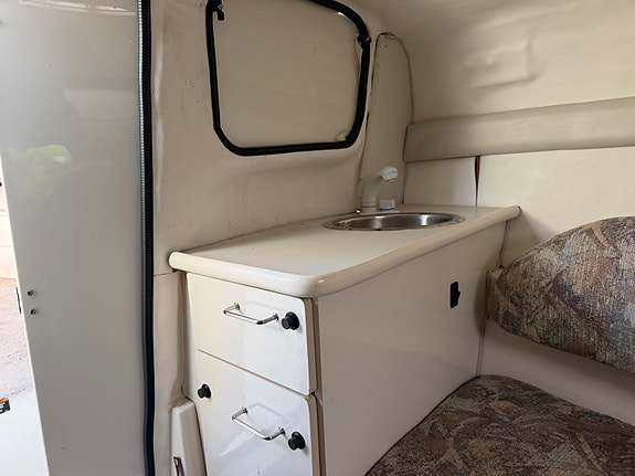 Maxum 2300 SC - MerCruiser 5.7 V8 - Inkl Rejäl trailer 10 of 11