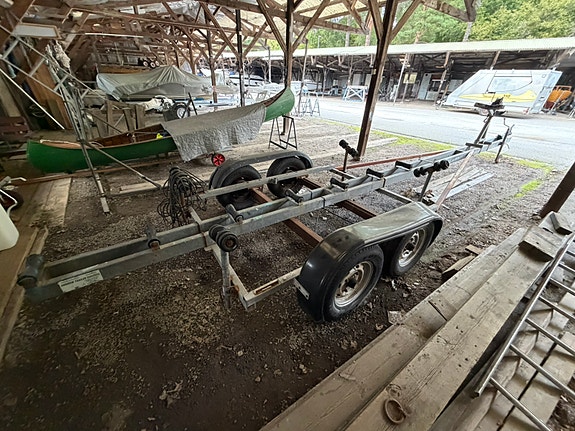 Maxum 2300 SC - MerCruiser 5.7 V8 - Inkl Rejäl trailer 9 of 9