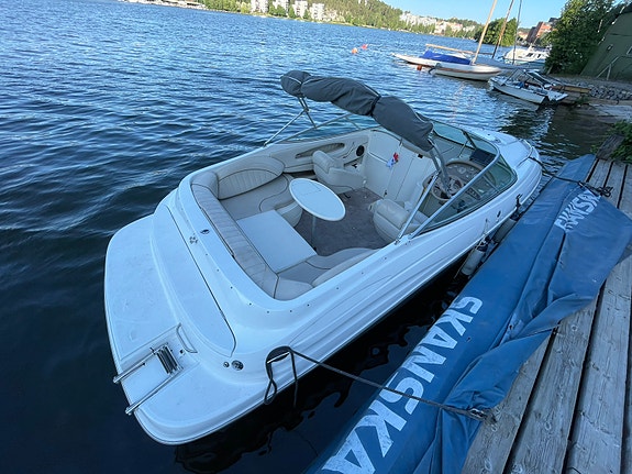 Maxum 2300 SC - MerCruiser 5.7 V8 - Inkl Rejäl trailer 2 of 9