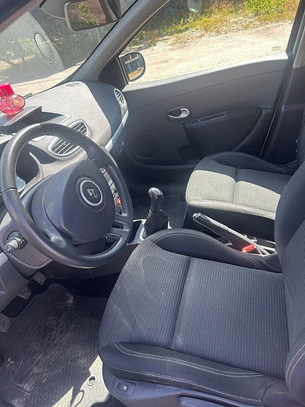 Renault Clio 6 of 6