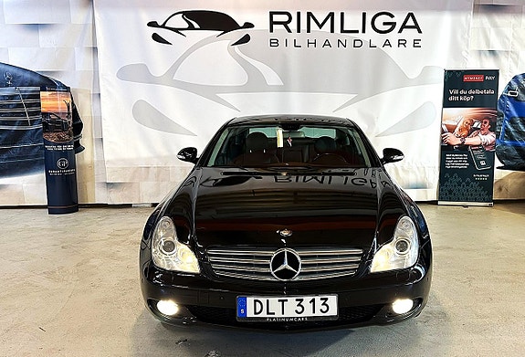 Mercedes-Benz CLS500 3 of 11