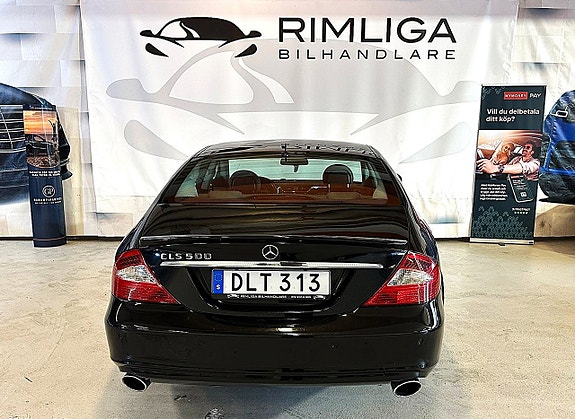 Mercedes-Benz CLS500 4 of 11