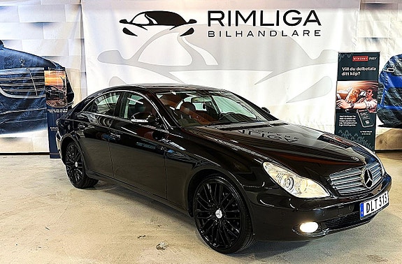Mercedes-Benz CLS500 2 of 11